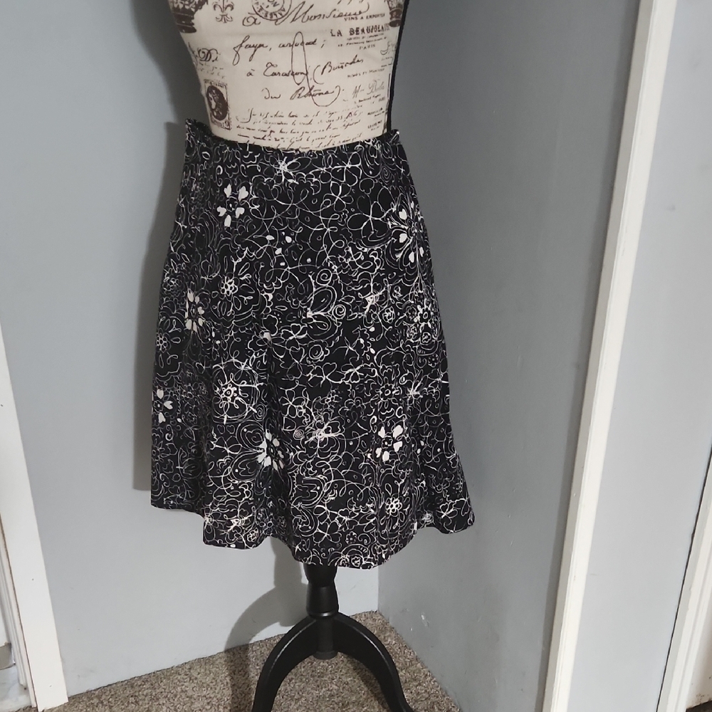 Apt. 9 Black and White Floral A-Line Skirt